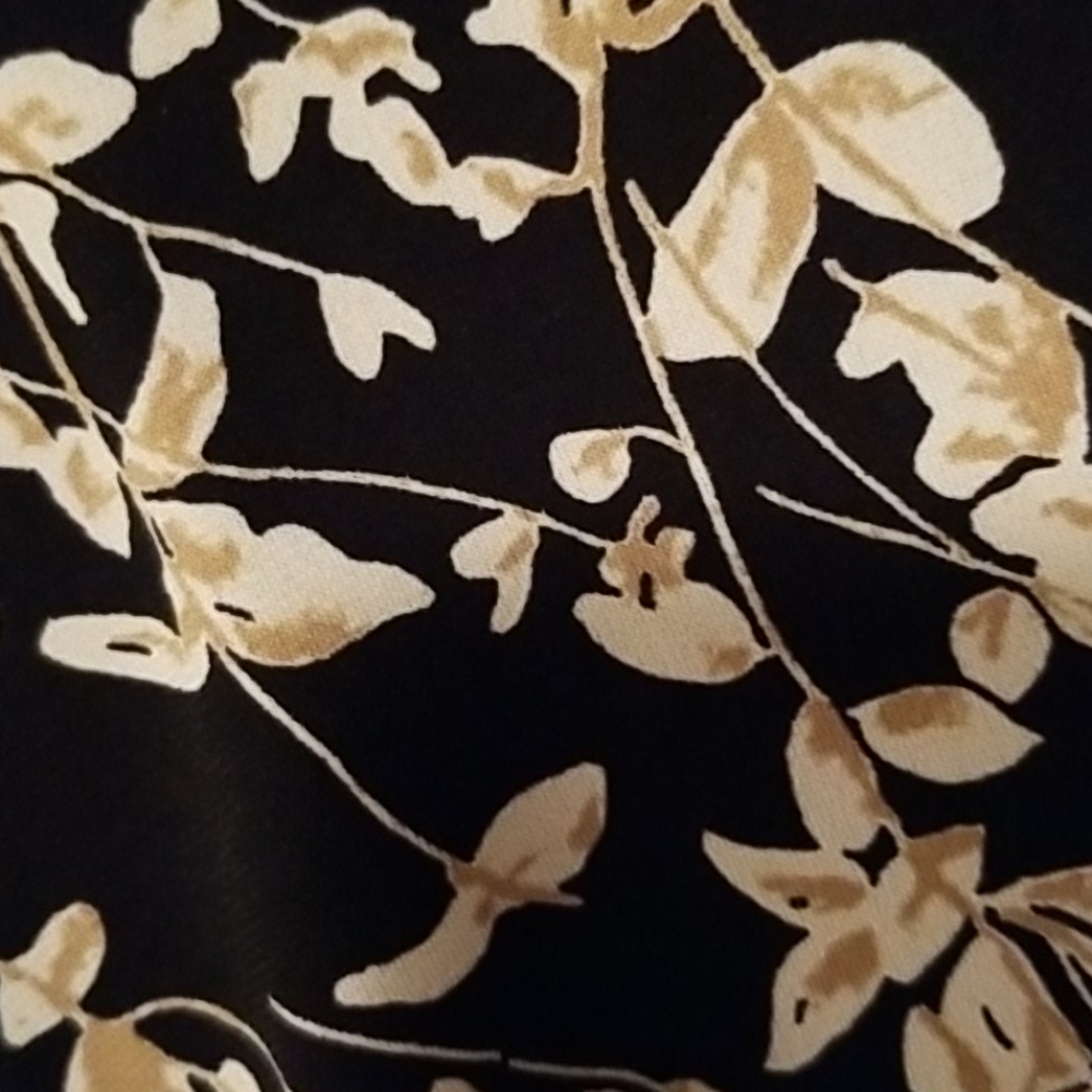 Dress - Picture 4 of 4